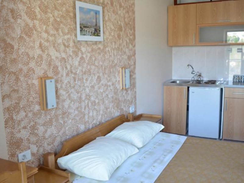 Apartments Eneida 69338