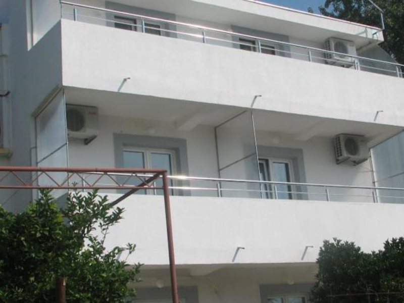 Apartments Fanfani 69404