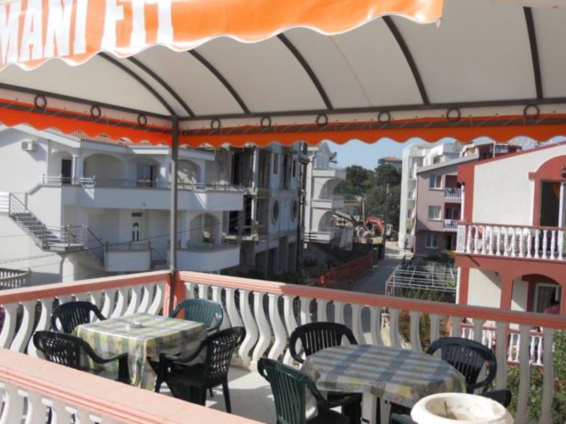 Apartments Fit 70383