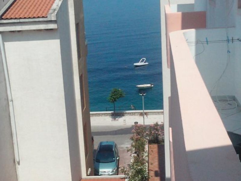 Apartments Fit 70386