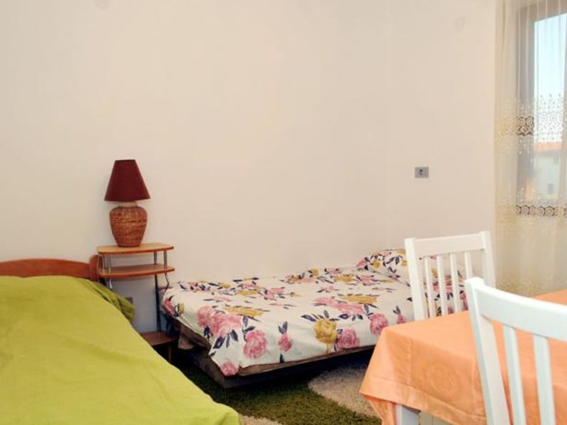 Apartments Francesković 71906