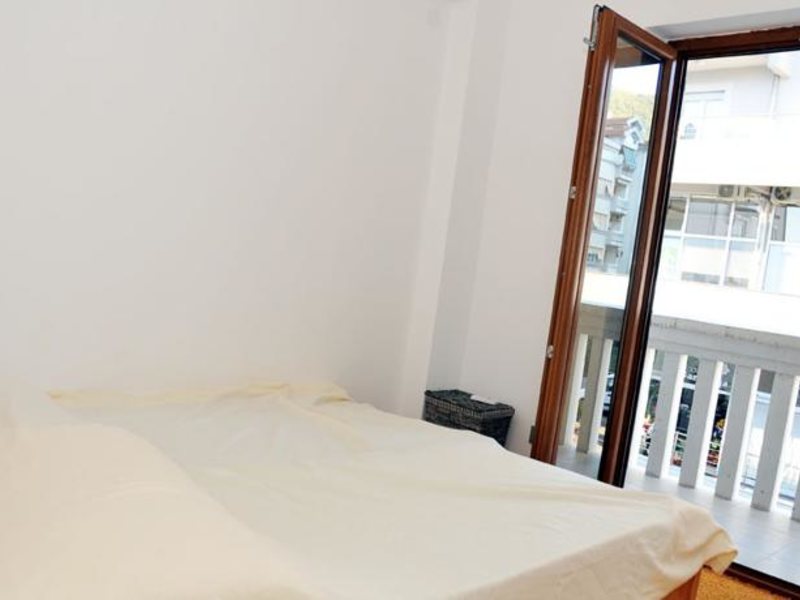 Apartments Francesković 71908