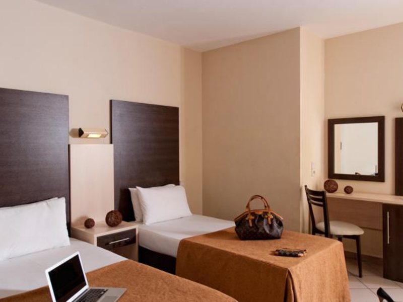 Apollo Apartments 77625