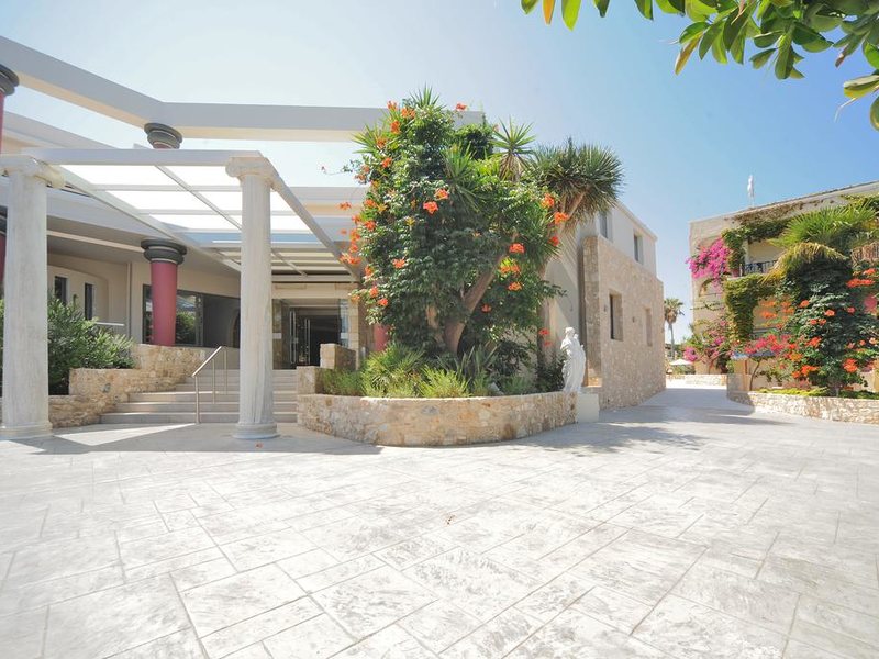 Apollon HoteL 283014