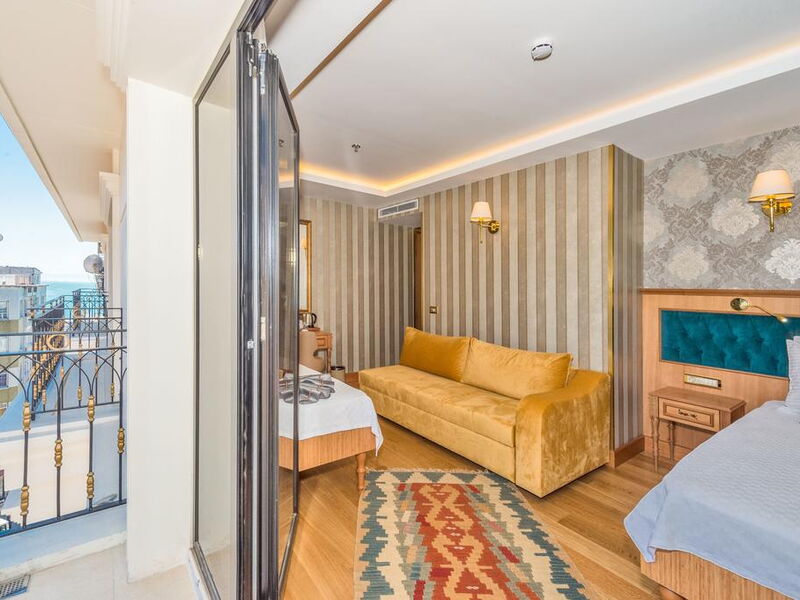 Aprilis Gold Hotel 303932