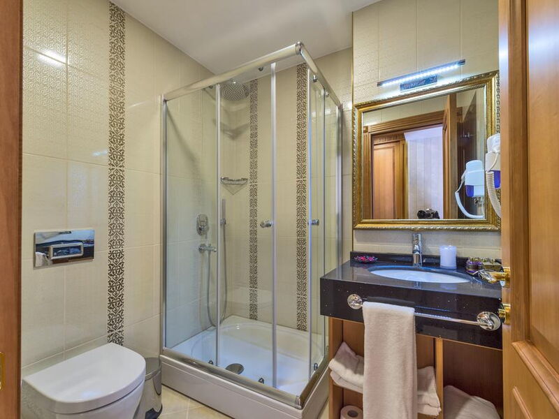 Aprilis Gold Hotel 303934