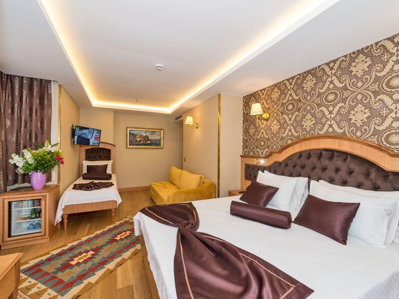 Aprilis Gold Hotel 303945