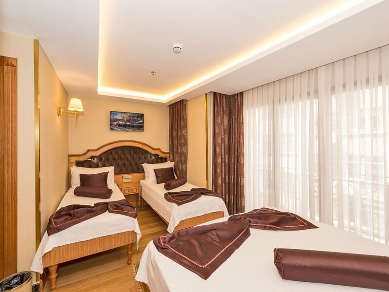 Aprilis Gold Hotel 303948
