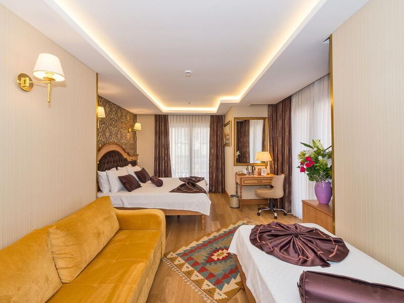 Aprilis Gold Hotel 303954