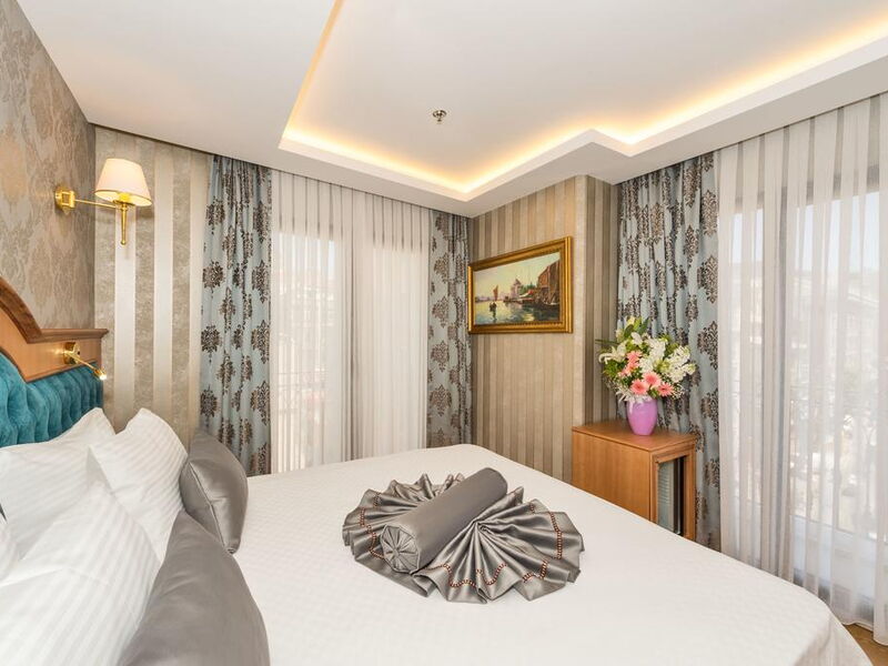 Aprilis Gold Hotel 303958