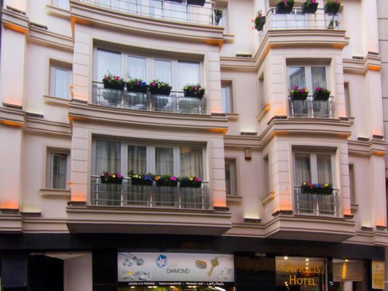 Aprilis Hotel 303900