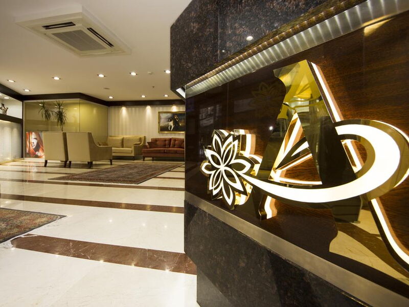 Aprilis Hotel 303919