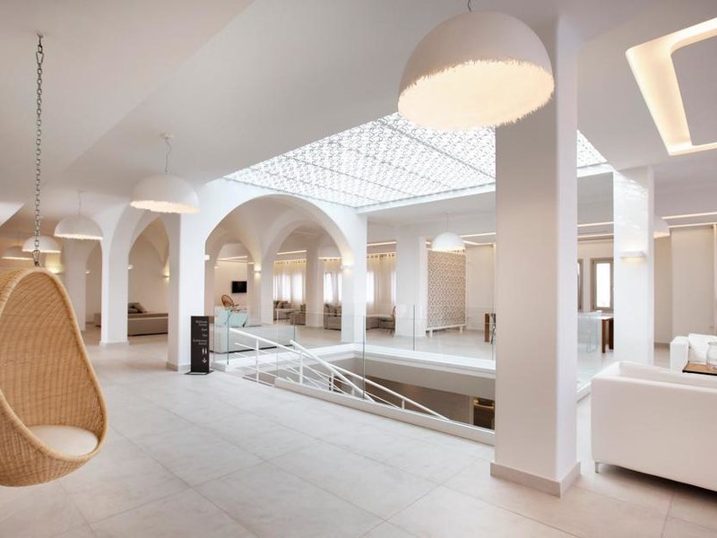 Aqua Blue Hotel  283029