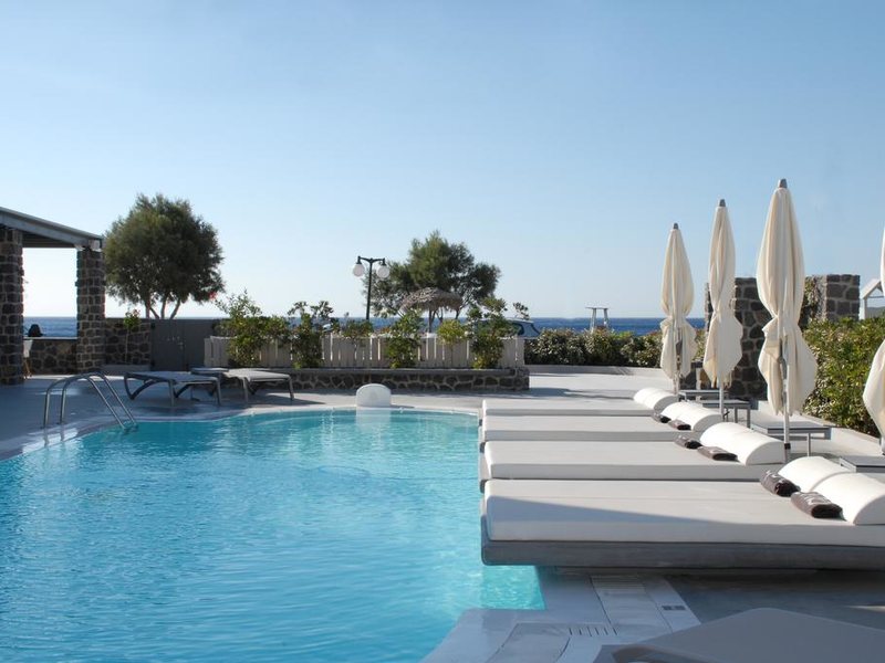 Aqua Blue Hotel  283030