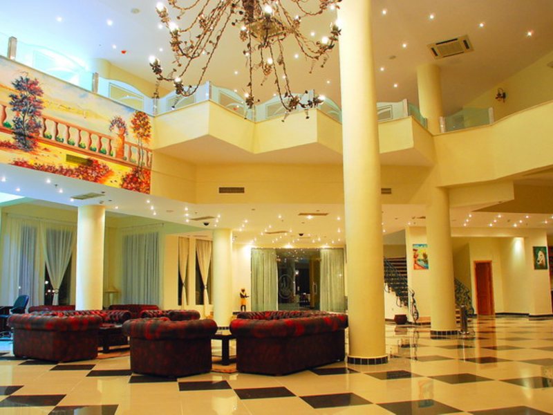 Aqua Hotel Resort & Spa  121814