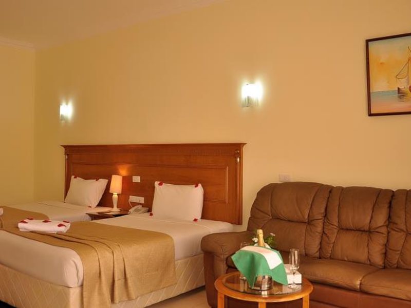 Aqua Hotel Resort & Spa  54744