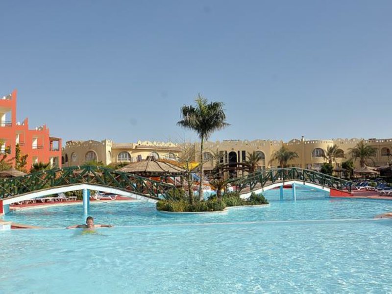 Aqua Hotel Resort & Spa  54747