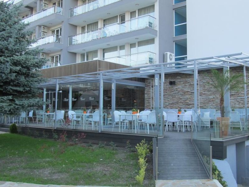 Aqua Life Tower Hotel 162135