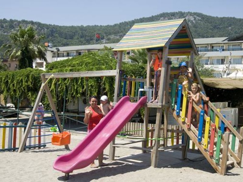 Aquabella Beach Hotel 180252