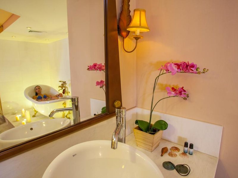 Aquamare Beach Hotel and Spa 204667