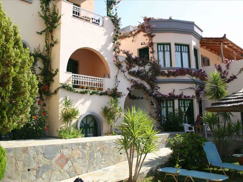 Aquarius Apartments 215172