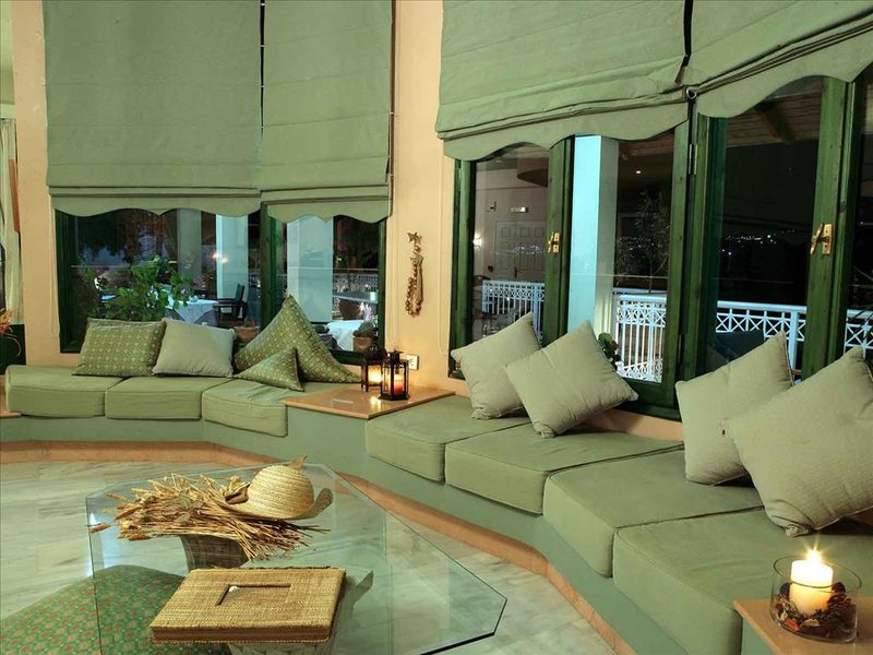 Aquarius Apartments 215174