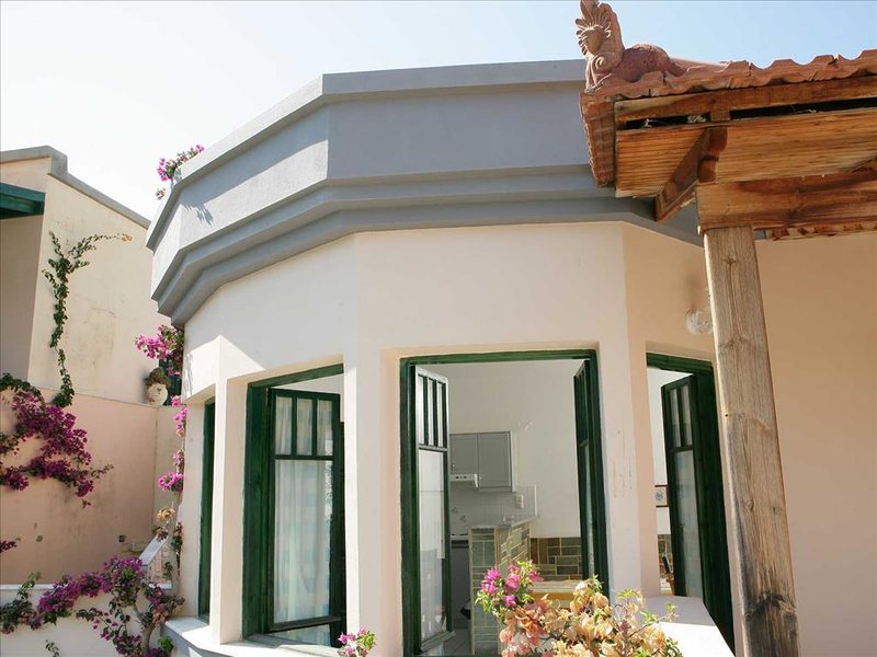 Aquarius Apartments 215178