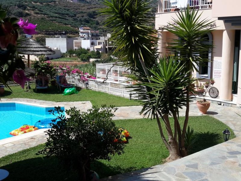 Aquarius Apartments 215189