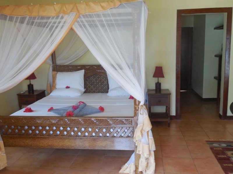 Arabian Nights Suites Hotel 198536