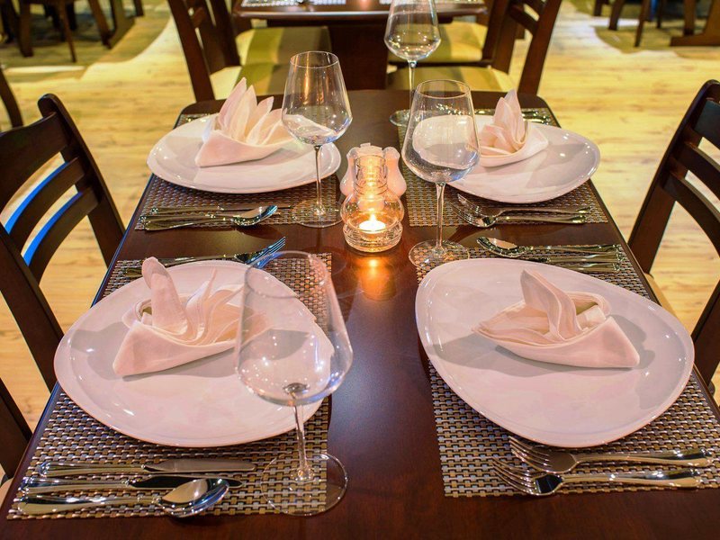 Araya Beach Hotel Patong 197370