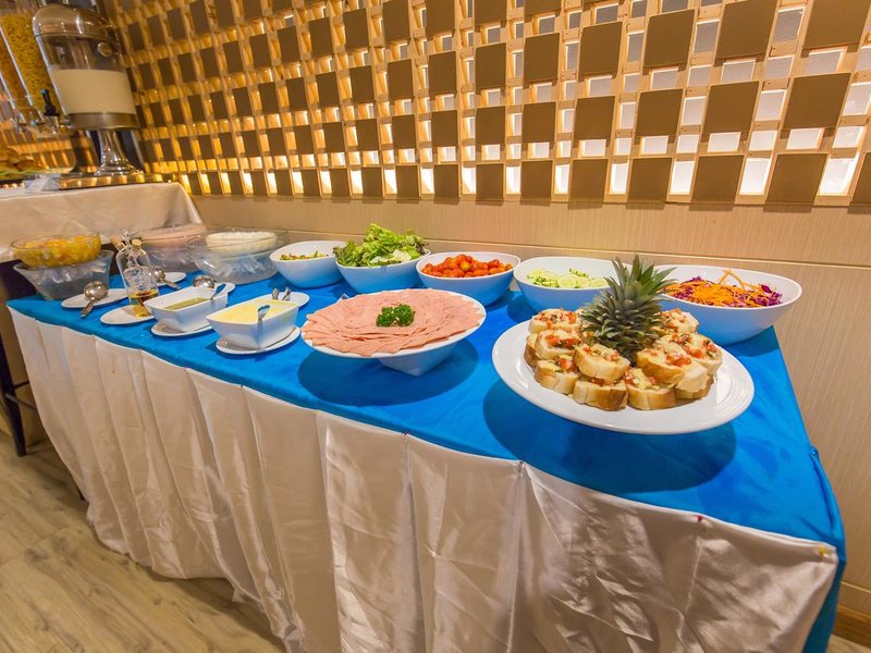 Araya Beach Hotel Patong 197374