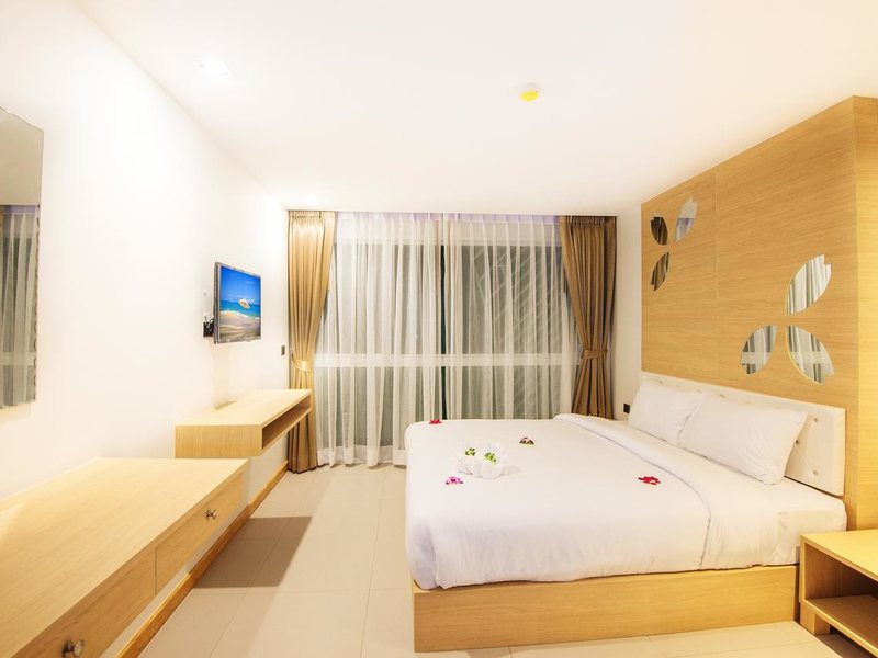 Araya Beach Hotel Patong 197393