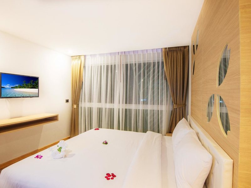 Araya Beach Hotel Patong 197394