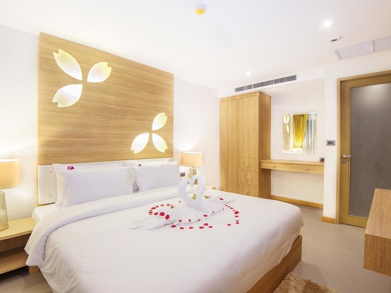 Araya Beach Hotel Patong 197400