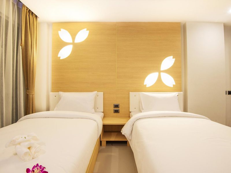 Araya Beach Hotel Patong 197403