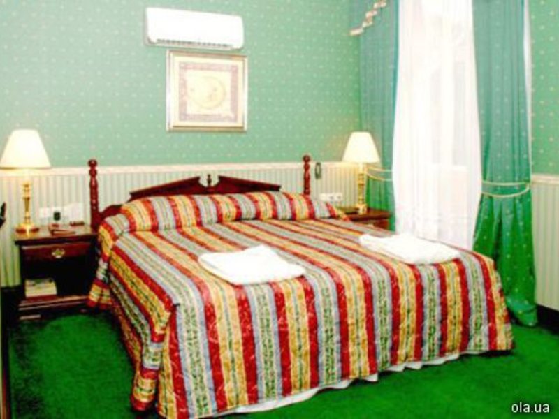 Arcadia Plaza Hotel 12021