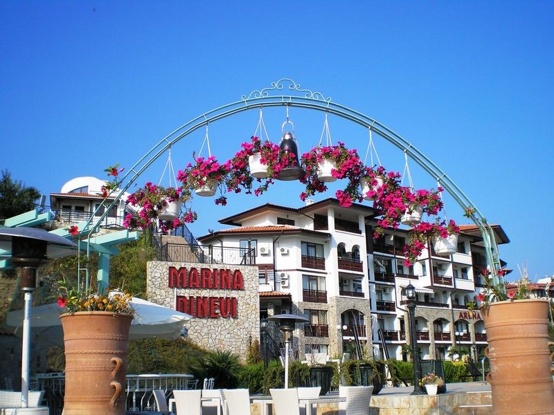 Arena Apart Complex  175105