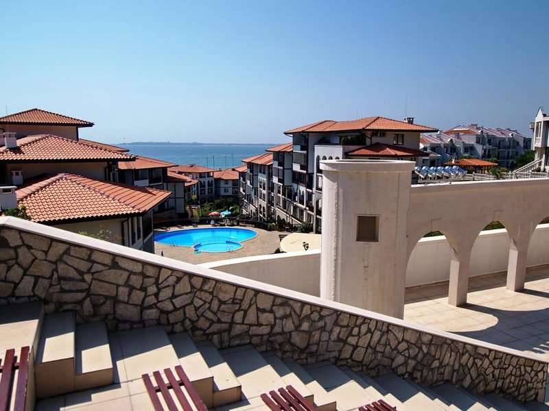 Arena Apart Complex  175106