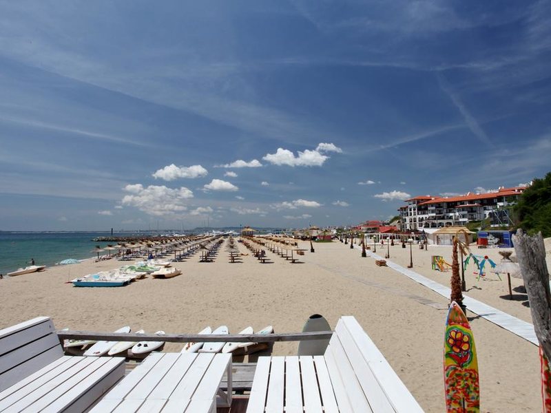 Arena Apart Complex  175111