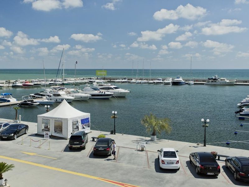 Arena Apart Complex  175117