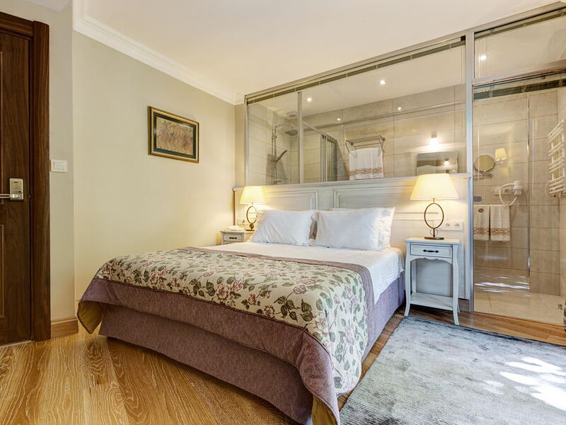 Arena Hotel 240331