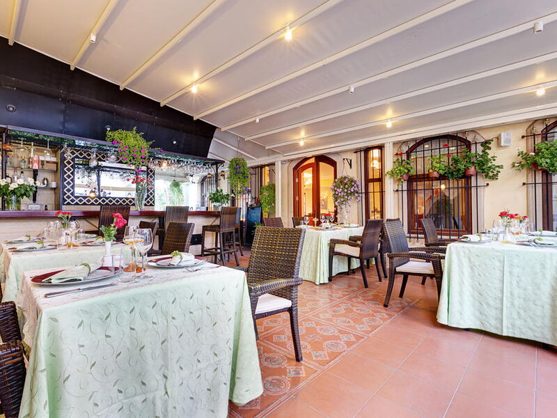 Arena Hotel 240356