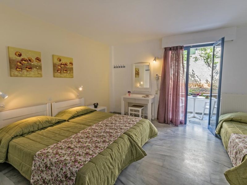 Ariadne Apartments 215233