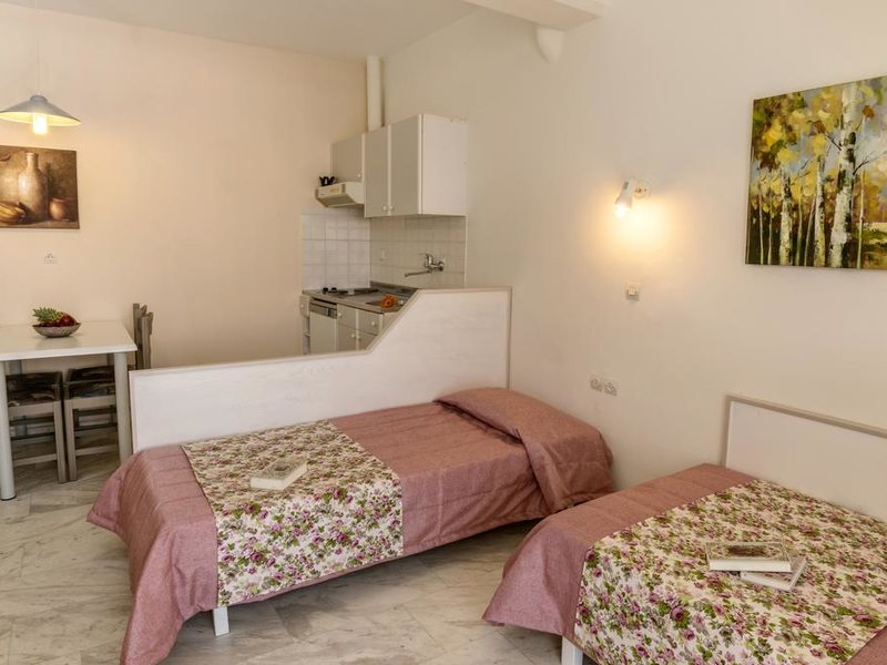 Ariadne Apartments 215234