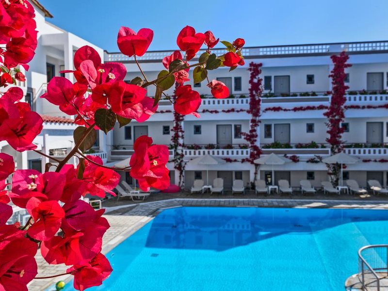 Ariadne Apartments 215241