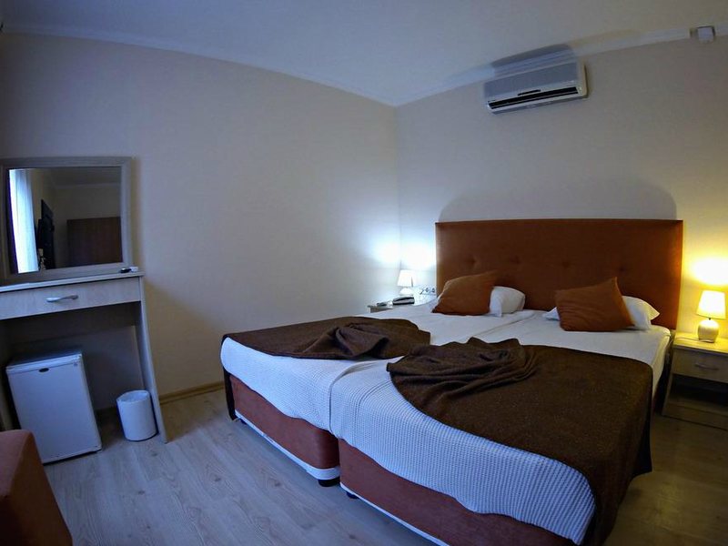 Armas Beach Hotel 55943