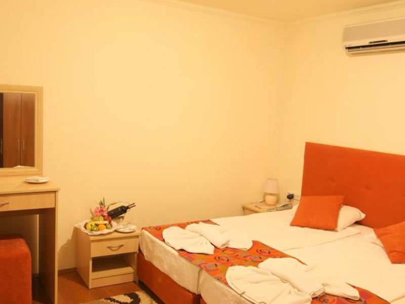 Armas Beach Hotel 55959