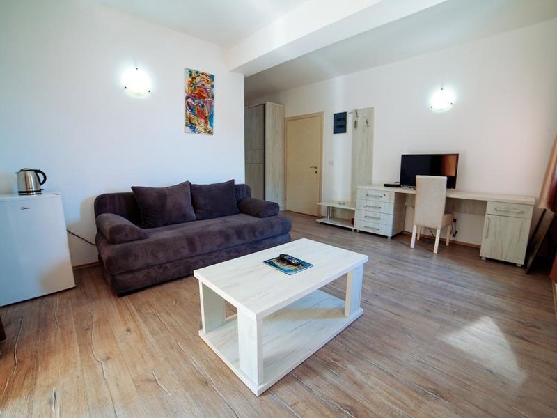 Art Apartments 307332