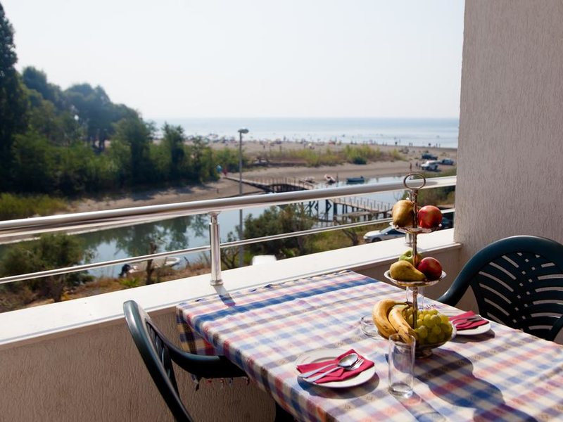 Art Apartments 307337