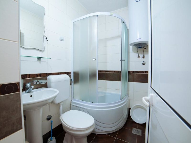 Art Apartments 307340